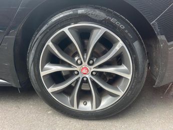 Jaguar XF 2.0d R-Sport Auto Euro 6 (s/s) 4dr