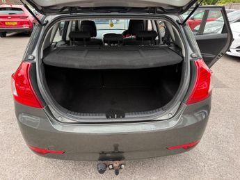 Kia Ceed 1.6 CRDi 2 Euro 4 5dr