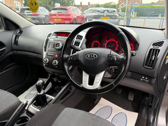 Kia Ceed 1.6 CRDi 2 Euro 4 5dr