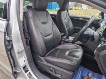 Ford Mondeo 2.0 TiVCT Titanium Edition CVT Euro 6 (s/s) 4dr (18 inch alloys)
