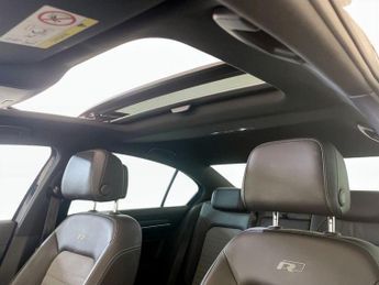 Volkswagen Passat 1.5 TSI EVO R-Line Euro 6 (s/s) 4dr