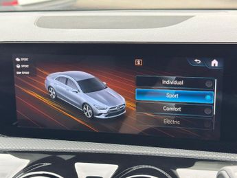 Mercedes-Benz CLA 1.3 CLA250e 15.6kWh AMG Line (Premium) Coupe 8G-DCT Euro 6 (s/s)