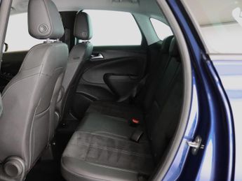Vauxhall Crossland 1.5 Turbo D Ultimate Auto Euro 6 (s/s) 5dr