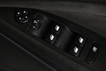 Vauxhall Crossland 1.5 Turbo D Ultimate Auto Euro 6 (s/s) 5dr