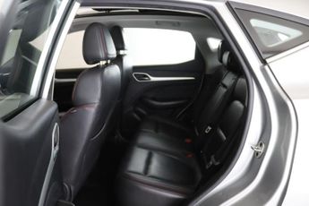 MG MG ZS 72.6kWh Trophy Connect Long Range Auto 5dr