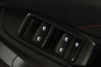 MG MG ZS 72.6kWh Trophy Connect Long Range Auto 5dr