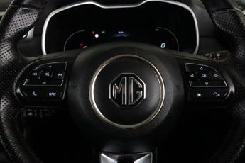 MG MG ZS 72.6kWh Trophy Connect Long Range Auto 5dr