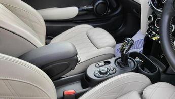 MINI Electric Hatch Cooper SE 32.6kWh Level 3 Auto 3dr