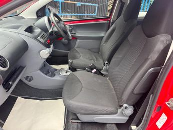 Toyota AYGO 1.0 VVT-i + MultiMode Euro 4 3dr