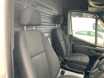 Mercedes-Benz eSprinter 55kWh Progressive Auto FWD L2 H2 5dr 20kW Charger