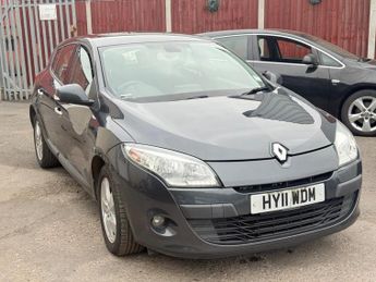 Renault Megane 1.6 16V Dynamique TomTom Euro 5 5dr