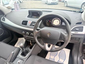 Renault Megane 1.6 16V Dynamique TomTom Euro 5 5dr