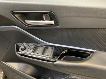 Toyota C-HR 2.0 VVT-h Design CVT Euro 6 (s/s) 5dr