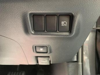 Toyota C-HR 2.0 VVT-h Design CVT Euro 6 (s/s) 5dr