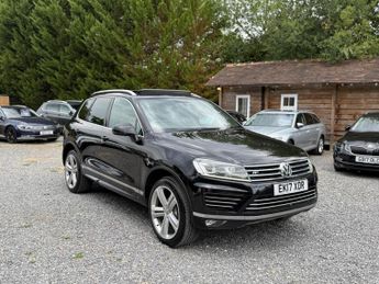Volkswagen Touareg 3.0 TDI V6 BlueMotion Tech R-Line Plus Tiptronic 4WD Euro 6 (s/s