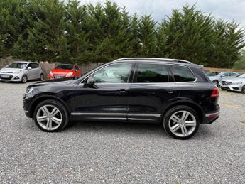 Volkswagen Touareg 3.0 TDI V6 BlueMotion Tech R-Line Plus Tiptronic 4WD Euro 6 (s/s