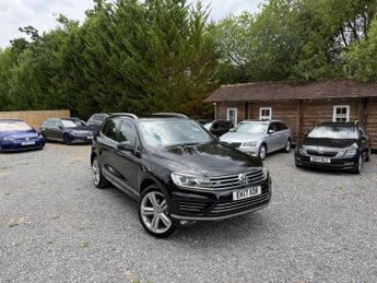 Volkswagen Touareg 3.0 TDI V6 BlueMotion Tech R-Line Plus Tiptronic 4WD Euro 6 (s/s