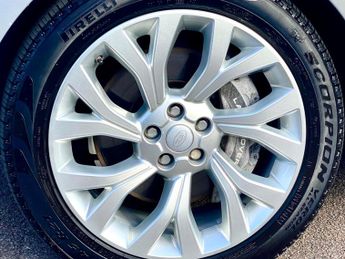 Land Rover Range Rover 3.0 P400 MHEV Vogue SE Auto 4WD Euro 6 (s/s) 5dr