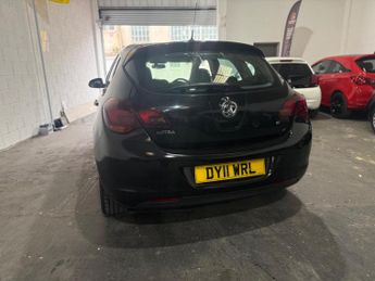 Vauxhall Astra 1.6 16v SRi Auto Euro 5 5dr