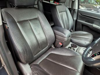 Hyundai Santa Fe 2.2 CRDi Premium Auto 4WD Euro 5 5dr (5 seat)
