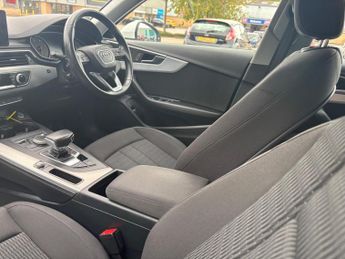 Audi A4 Avant 2.0 TDI 35 SE S Tronic Euro 6 (s/s) 5dr