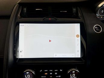 Jaguar E-PACE 2.0 P200 MHEV R-Dynamic SE Auto AWD Euro 6 (s/s) 5dr