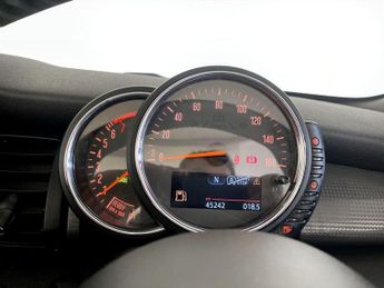 MINI Convertible 1.5 Cooper Euro 6 (s/s) 2dr