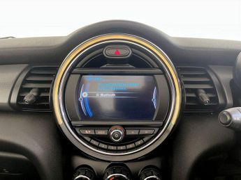 MINI Convertible 1.5 Cooper Euro 6 (s/s) 2dr