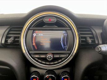 MINI Convertible 1.5 Cooper Euro 6 (s/s) 2dr