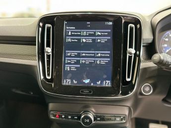 Volvo XC40 2.0 B4 MHEV R-Design Pro Auto AWD Euro 6 (s/s) 5dr