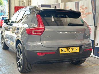 Volvo XC40 2.0 B4 MHEV R-Design Pro SUV 5dr Petrol Hybrid Auto AWD Euro 6 (