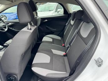 Ford Focus 1.6 Zetec Powershift Euro 5 5dr