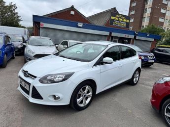 Ford Focus 1.6 Zetec Powershift Euro 5 5dr