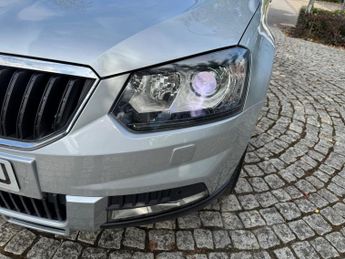 Skoda Yeti 2.0 TDI Laurin & Klement Outdoor DSG 4WD Euro 6 (s/s) 5dr