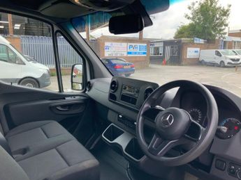 Mercedes-Benz eSprinter 55kWh Progressive Auto FWD L2 H2 5dr 20kW Charger