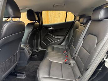 Mercedes-Benz GLA 2.1 GLA200d Sport 7G-DCT Euro 6 (s/s) 5dr