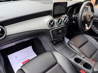 Mercedes-Benz GLA 2.1 GLA200d Sport 7G-DCT Euro 6 (s/s) 5dr