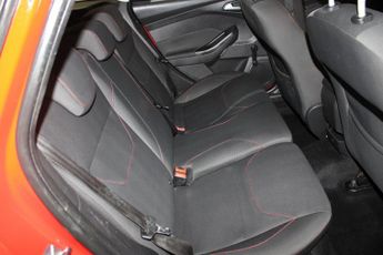 Ford Focus 1.0T EcoBoost Zetec Auto Euro 6 (s/s) 5dr