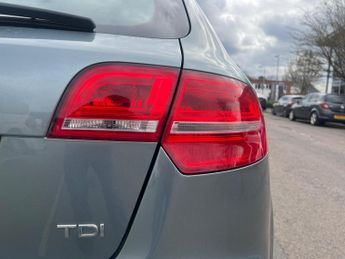 Audi A3 2.0 TDI S line Sportback S Tronic Euro 5 (s/s) 5dr