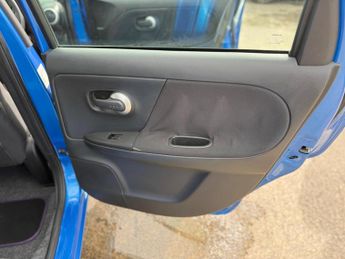 Nissan Note 1.6 16V Acenta Auto Euro 4 5dr