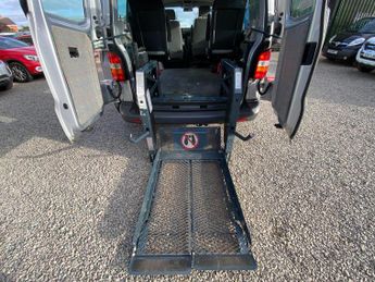 Volkswagen Transporter 2.5 TDi PD T30 FWD L1 4dr