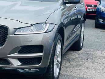 Jaguar F-PACE 2.0 D240 Portfolio Auto AWD Euro 6 (s/s) 5dr