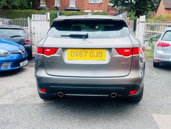 Jaguar F-PACE 2.0 D240 Portfolio Auto AWD Euro 6 (s/s) 5dr