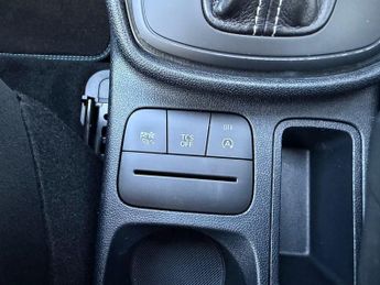 FORD FIESTA ACTIVE MHEV