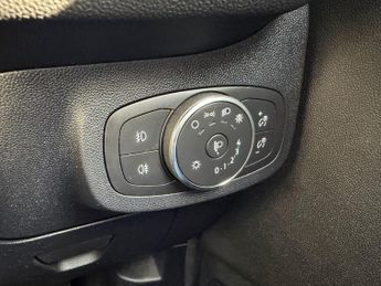 FORD FIESTA ACTIVE MHEV