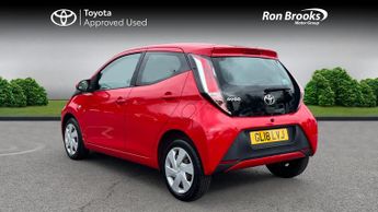 Toyota AYGO 1.0 VVT-i x-play x-shift Euro 6 5dr