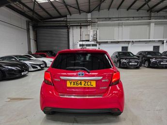Toyota Yaris 1.5 VVT-h Excel E-CVT Euro 6 5dr (15in Alloy)