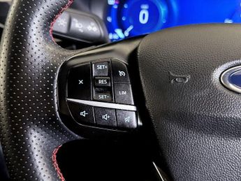 Ford Kuga 2.5 EcoBoost Duratec 14.4kWh ST-Line CVT Euro 6 (s/s) 5dr