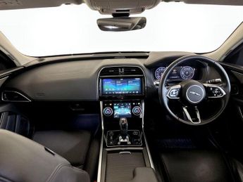 Jaguar XE 2.0 D180 HSE Auto AWD Euro 6 (s/s) 4dr