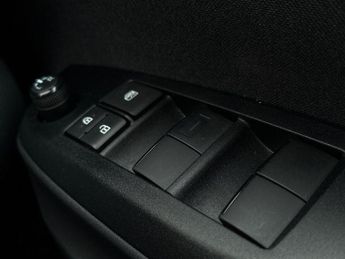 Toyota Yaris 1.5 VVT-h Design E-CVT Euro 6 (s/s) 5dr